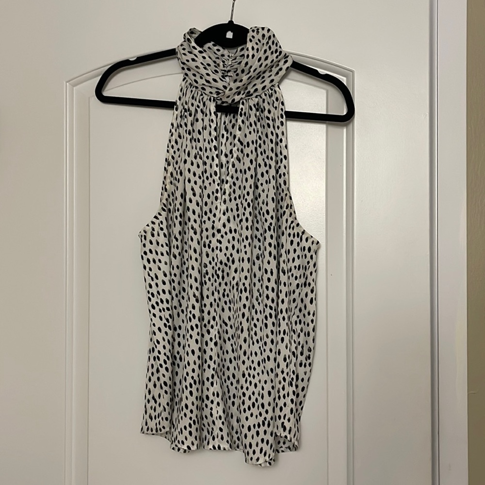 Banana Republic Sleeveless blouse